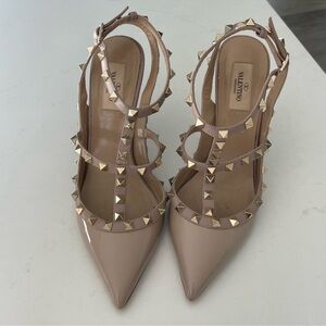 Valentino Rockstud nude size 40